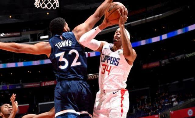  唐斯双二十主宰禁区，森林狼大胜黄蜂豪取五连胜势头